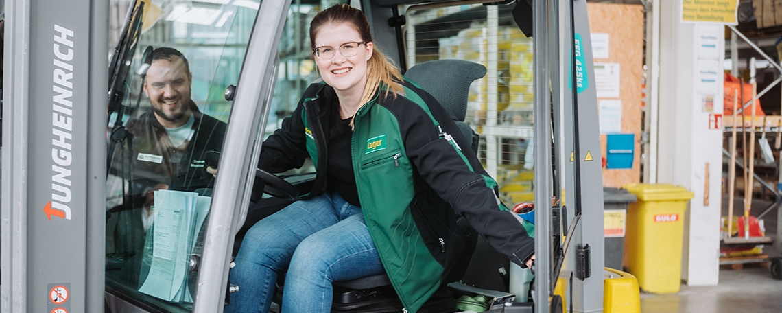 Auszubildenden (m/w/d) Fachkraft für Lagerlogistik, 1. Bild